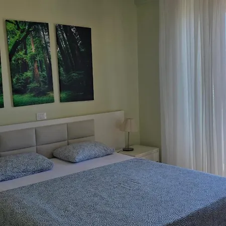 Sunflower Sea View Apartment Sarande
